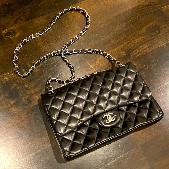 Chanel Black Quilted Caviar Jumbo Classic Double Flap Gold